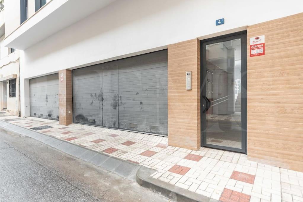 Modern Apartment With Patio & Parking By Rems Málaga Eksteriør bilde